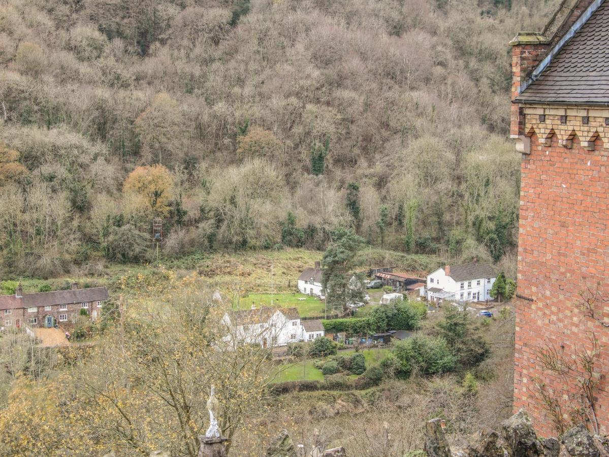 32 Church Hill Telford Kültér fotó